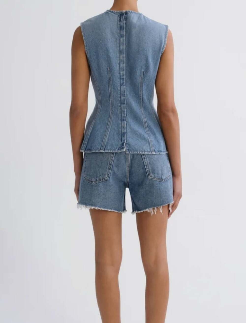 Agolde Parker Long Short in Skywave Size 27 Denim Shorts - Picture 2 of 8